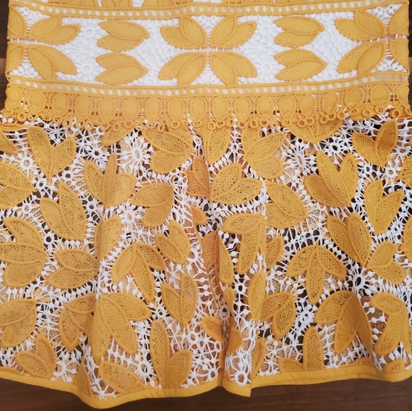 Saylor Kaiya Yellow White Lace Eyelet Dress Sz XS - Picture 4 of 7